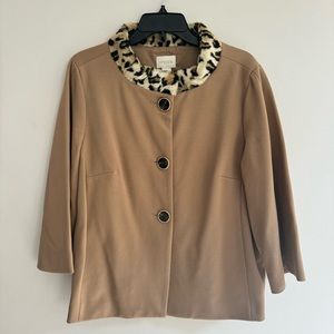 New! Women’s Chico’s Animal Faux Fur Collar Swing Jacket In Toast Tan NWT